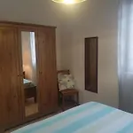 Elegante E Solare In Pieno Centro E Da Tutto בית נופש