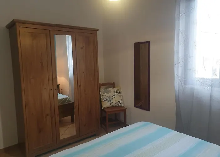 Elegante E Solare In Pieno Centro E Da Tutto בית נופש